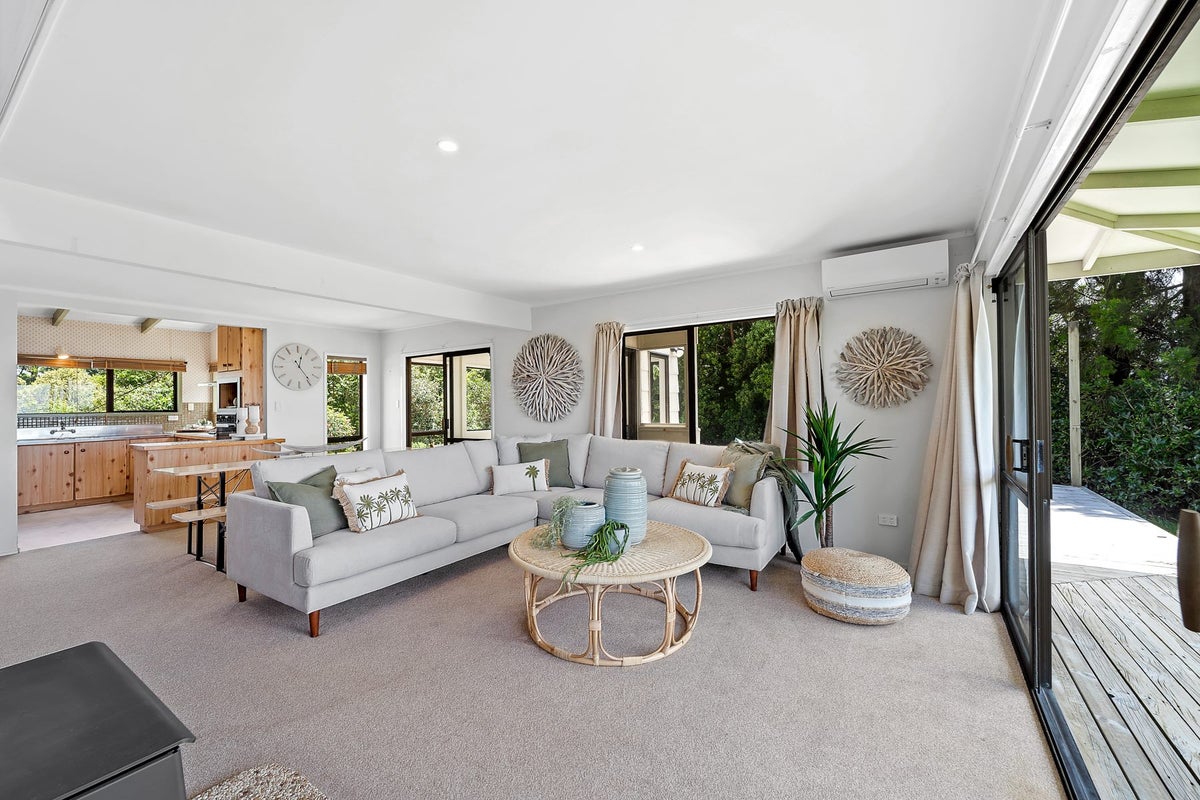 18 Govan Wilson Road, Warkworth - Carousel 2