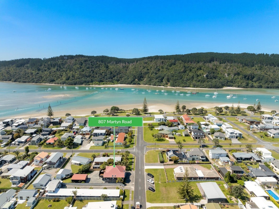 807 Martyn Road, Whangamata, Whangamatā - Carousel 1