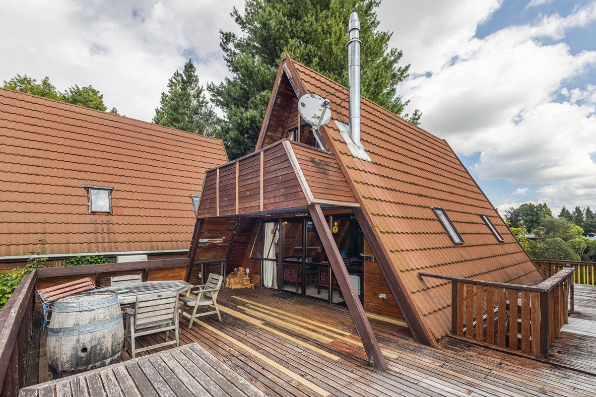 22B Park Avenue, Ohakune, Ohakune - Carousel 1