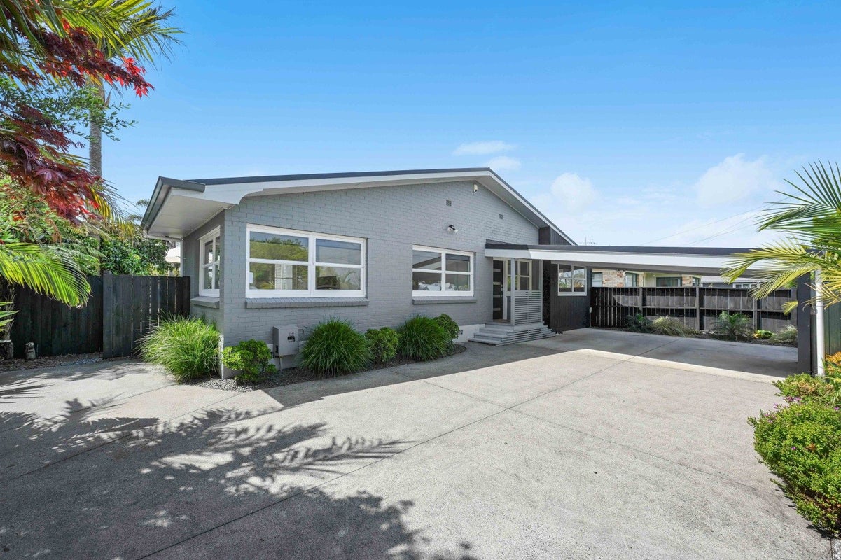 152 Beerescourt Road, Beerescourt, Hamilton - Carousel 1