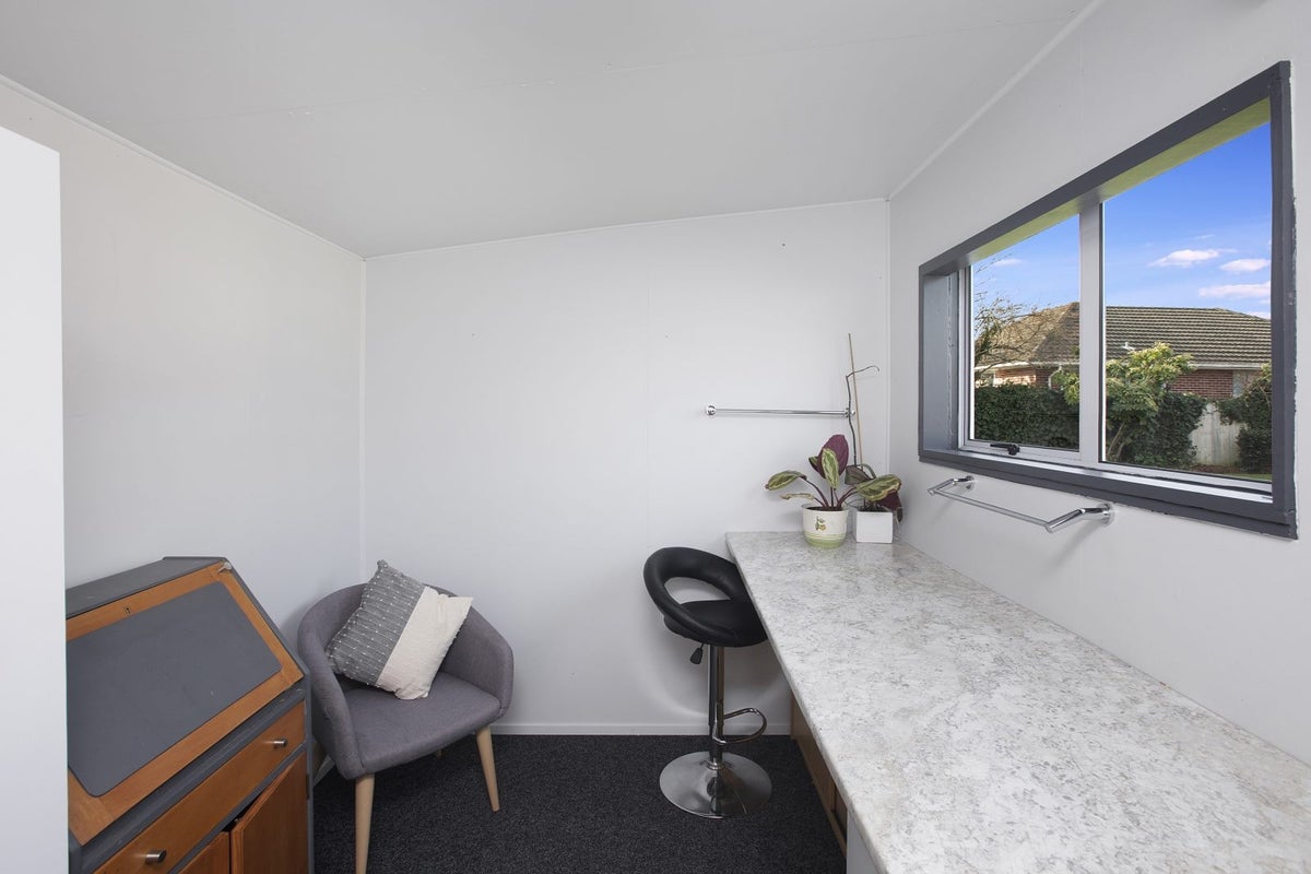 33 Flower Street, Bryndwr, Christchurch - Carousel 14