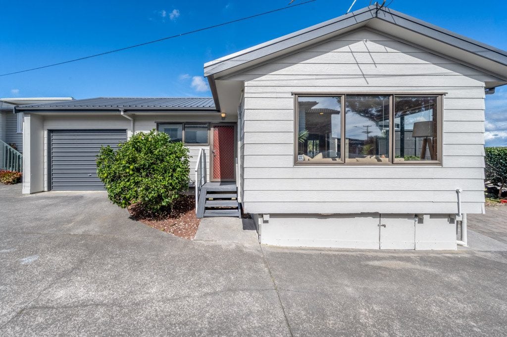 1/258 Bucklands Beach Road, Bucklands Beach, Auckland - Carousel 1