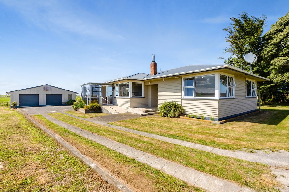 376 Manaia Road, Manaia, Hawera - Carousel 1