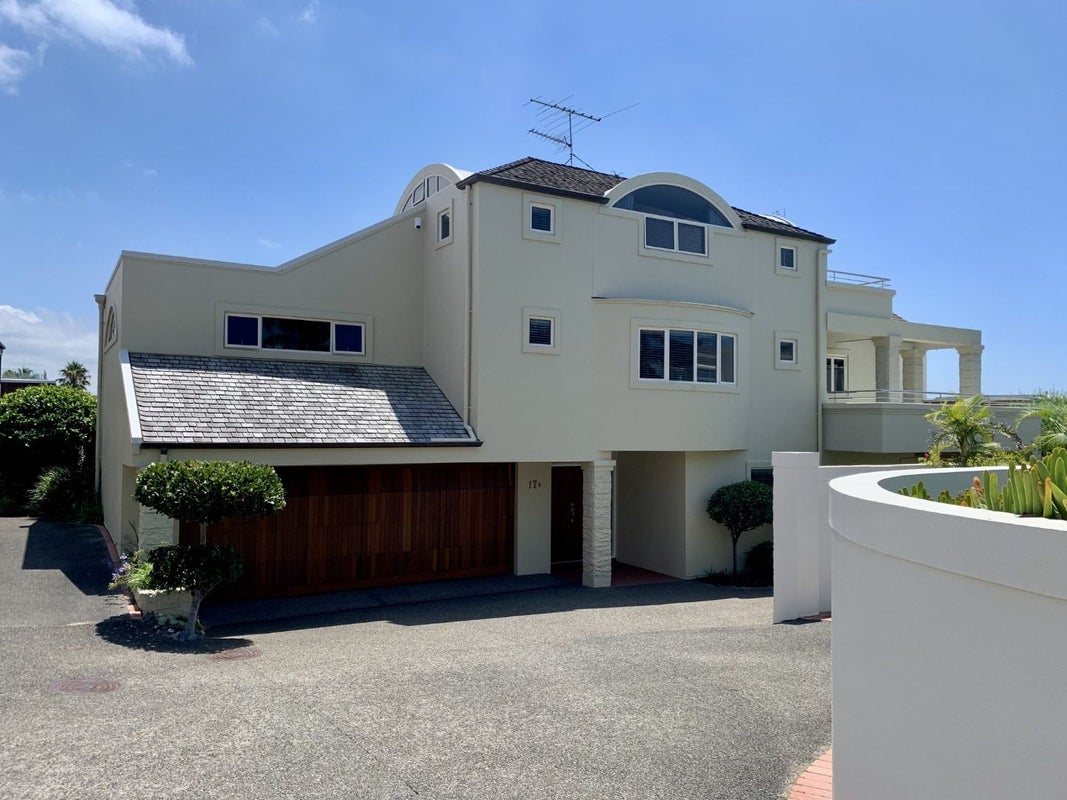 2/17A William Street, Takapuna, Auckland - Carousel 1