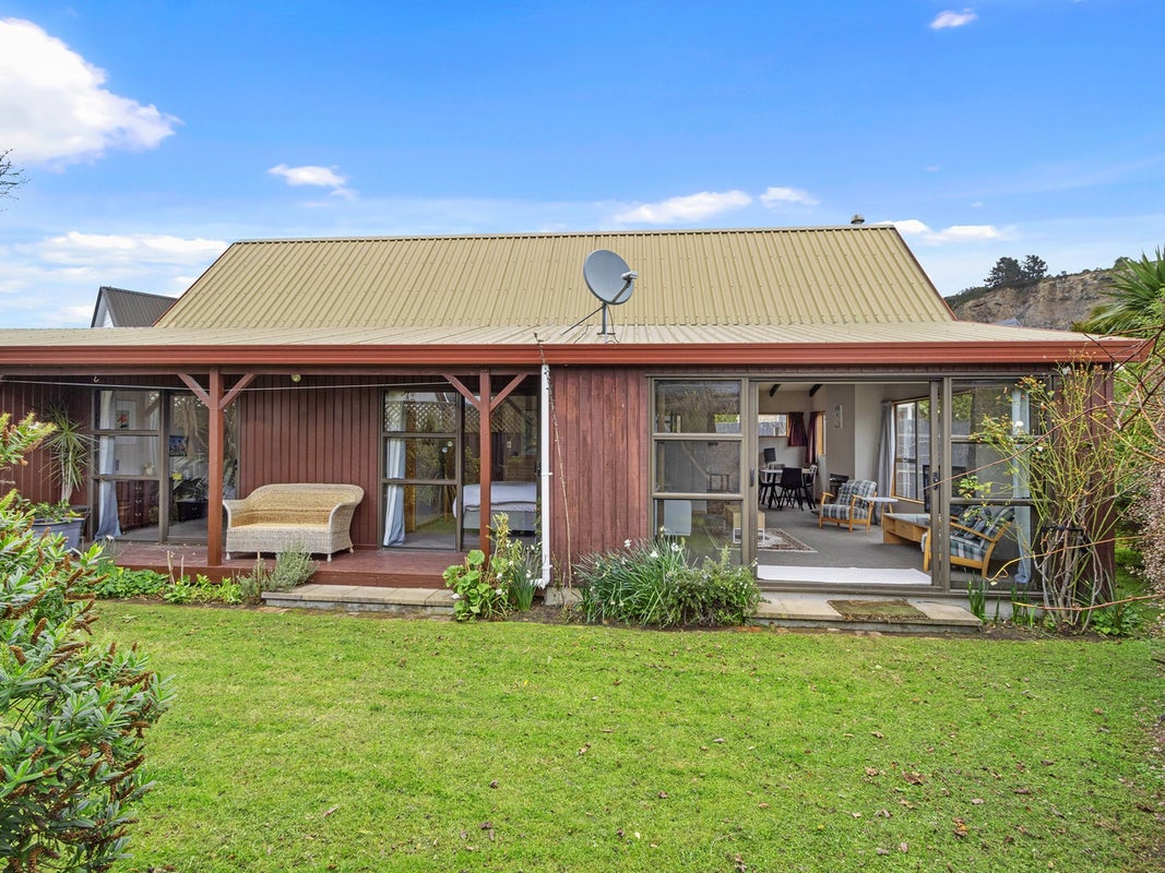 1/43 Main Road, Redcliffs, Christchurch - Carousel 1