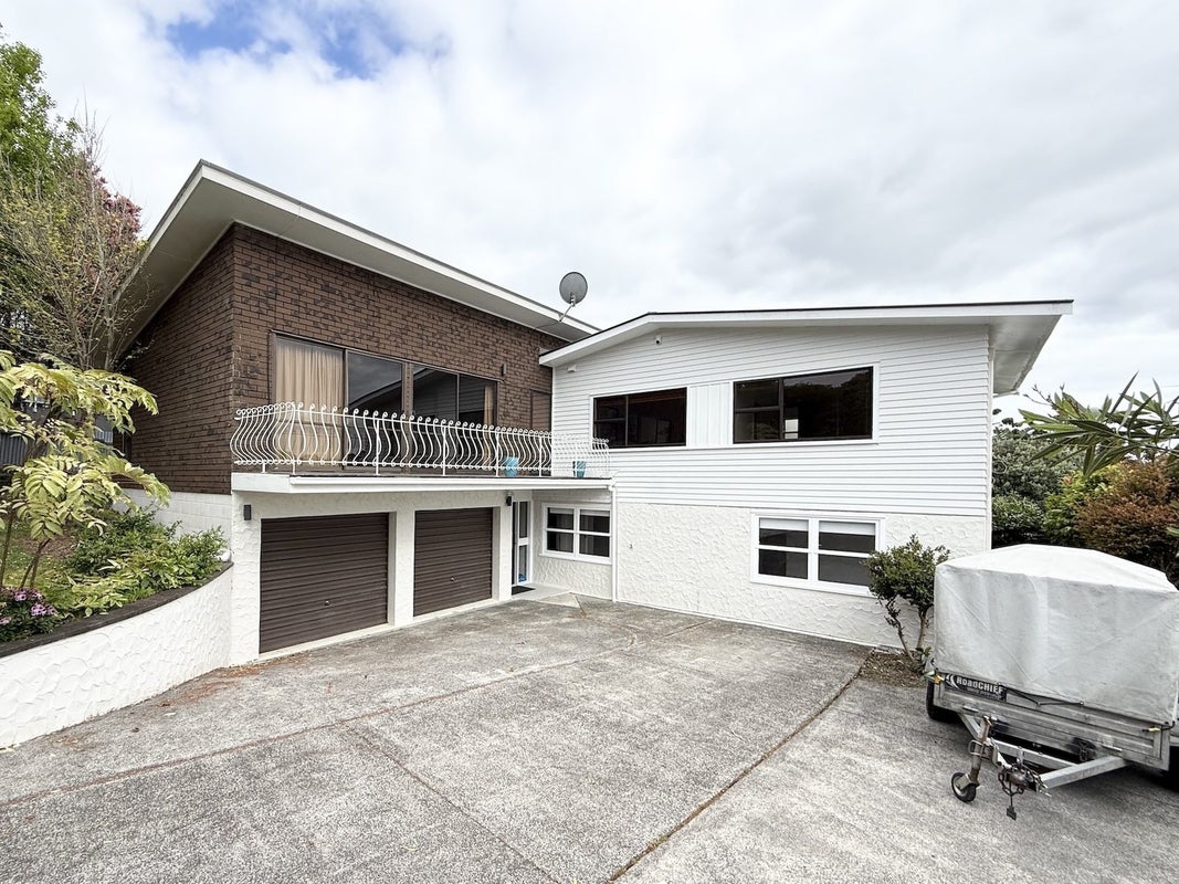 10 Castleton Street, Birkdale, Auckland - Carousel 1