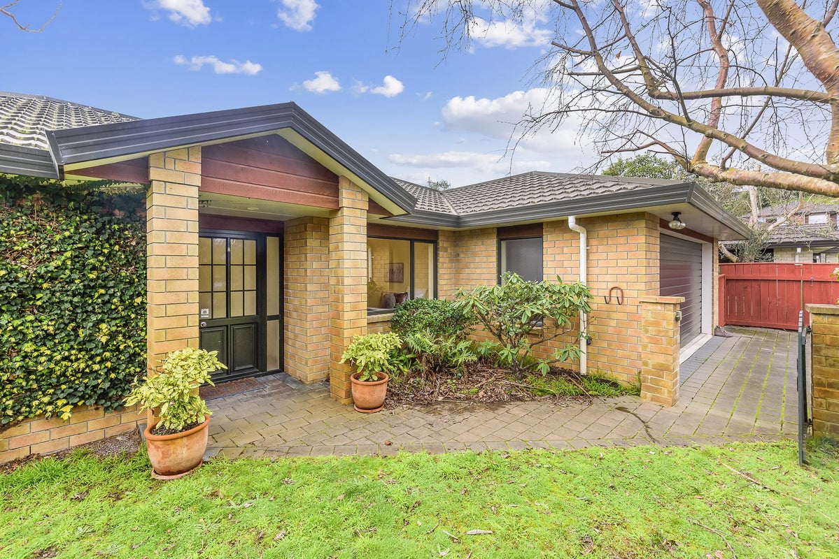 45 Lorna Irene Drive, Raumati South, Paraparaumu - Carousel 1
