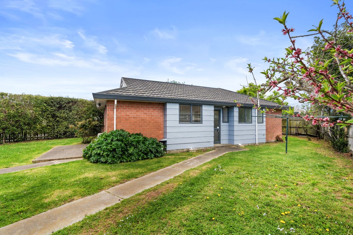 2/20A Washbournes Road, Wigram, Christchurch - Carousel 1