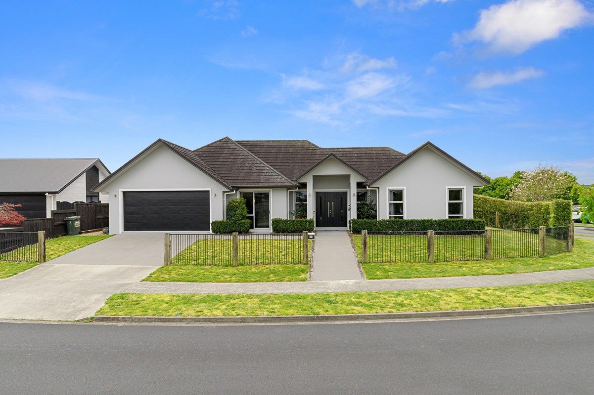 26 Roy Hilton Drive, Flagstaff, Hamilton - Carousel 21
