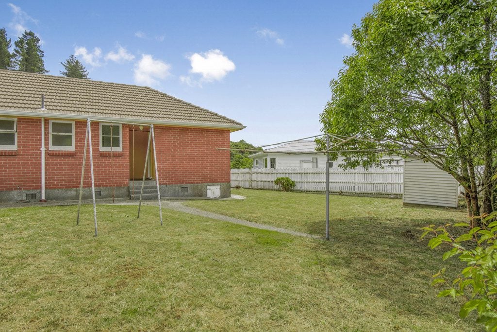 33 Lees Grove, Wainuiomata, Lower Hutt - Carousel 22
