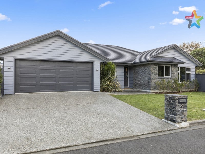 2 Macdiarmid Place, Waiwhetu, Lower Hutt - Carousel 1