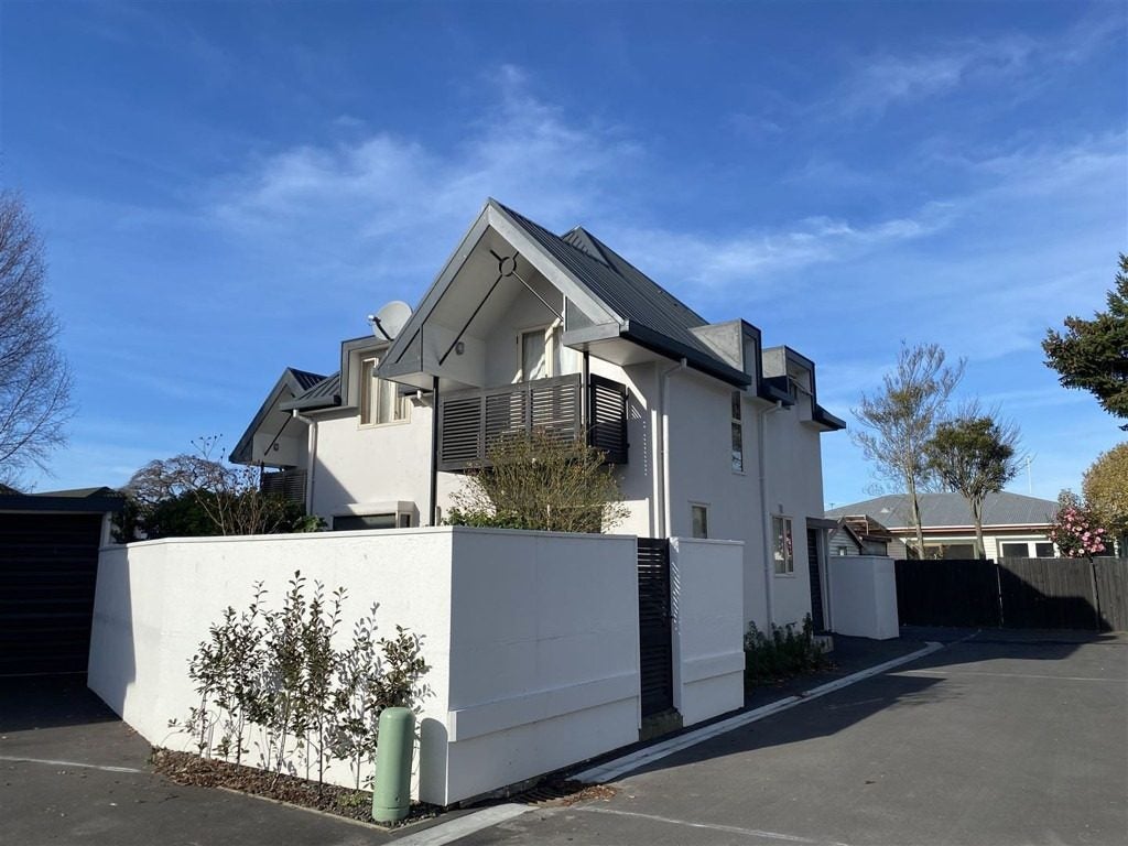 10/38 Eversleigh Street, St Albans, Christchurch - Carousel 1