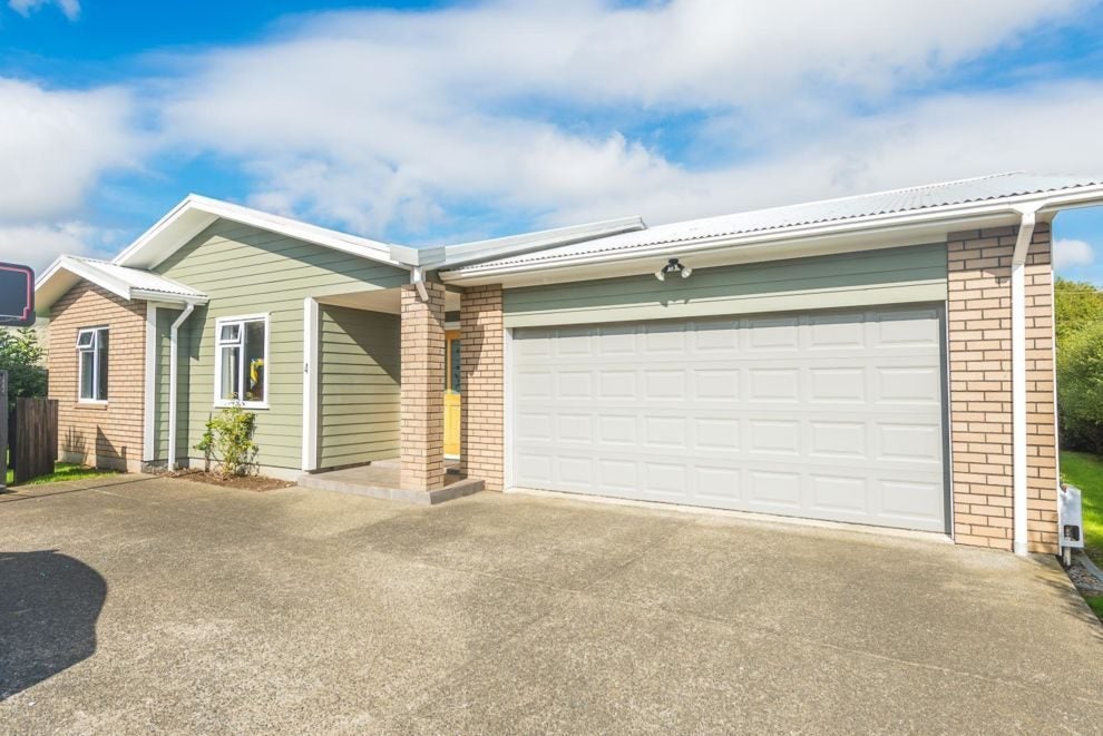 4 Brougham Place, Springvale, Whanganui - Carousel 2