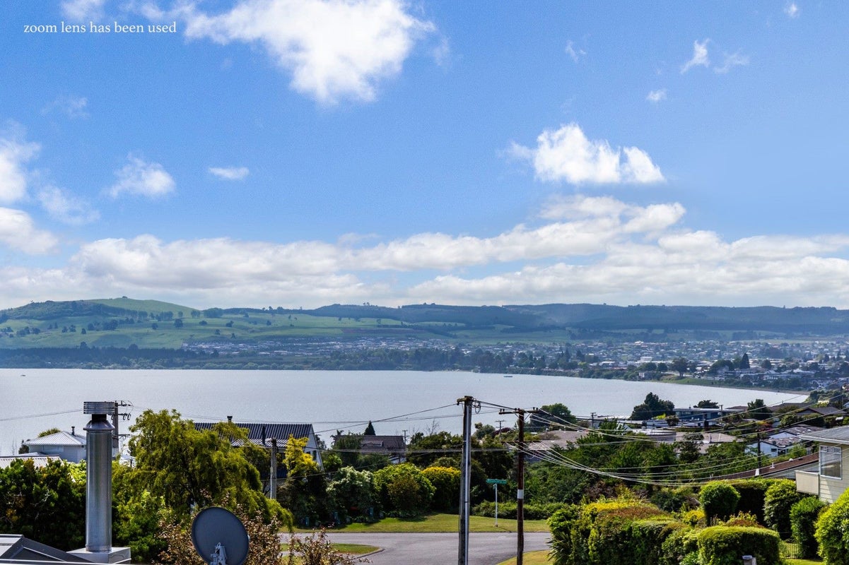 2/13 Korimako Road, Waipahihi, Taupo - Carousel 26