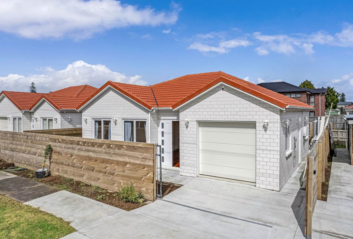 1/19 Crawford Avenue, Mangere Bridge, Auckland - Carousel 2