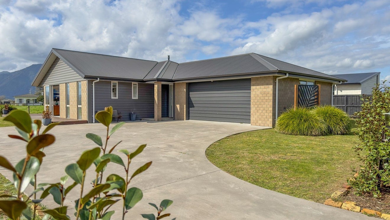 23 Second Avenue, Waihou, Te Aroha - Carousel 1