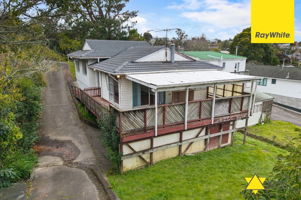 31 Whitney Street, New Windsor, Auckland - Carousel 1