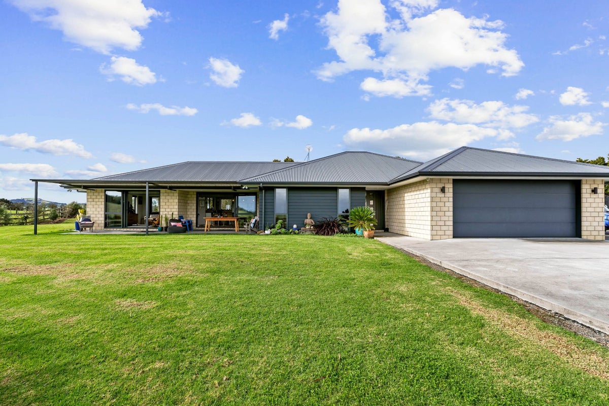 26 Waipui Place, Whangarei - Carousel 2
