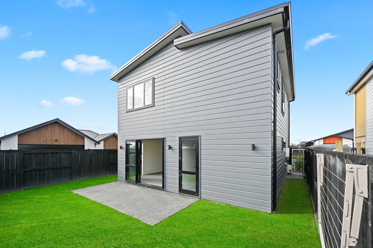 29 Ogilvie Avenue, Chartwell, Hamilton - Carousel 2