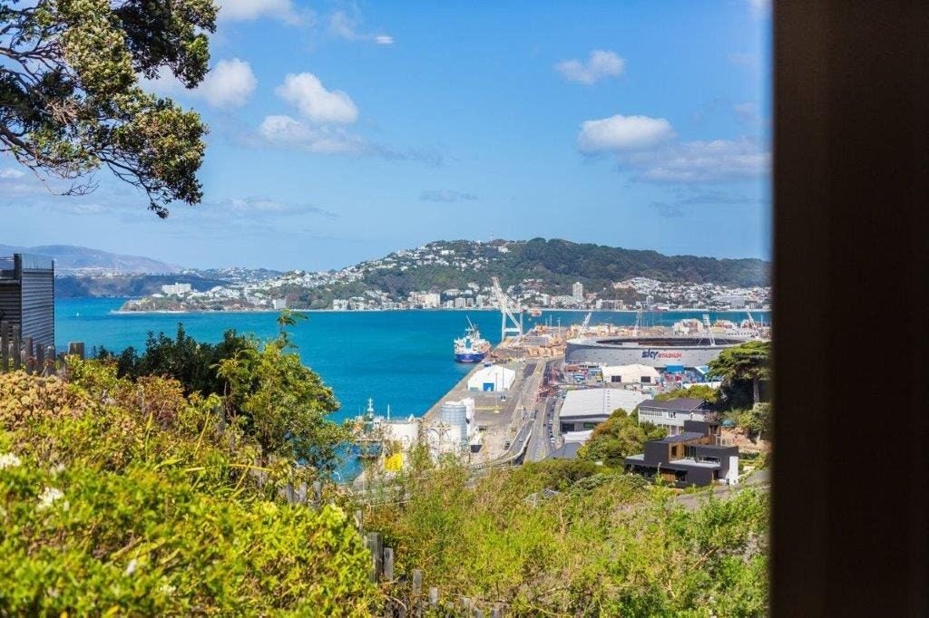 113A Barnard Street, Wadestown, Wellington - Carousel 1