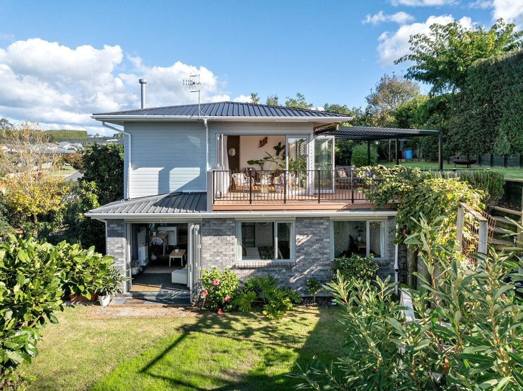 142 Condor Drive, Pyes Pa, Tauranga - Carousel 1