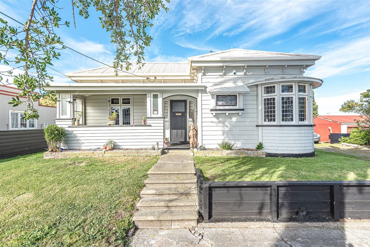 36 Mosston Road, Castlecliff, Whanganui - Carousel 1
