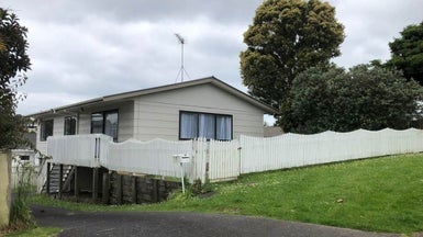 41B Brian Crescent, Stanmore Bay, Whangaparaoa - Carousel 1