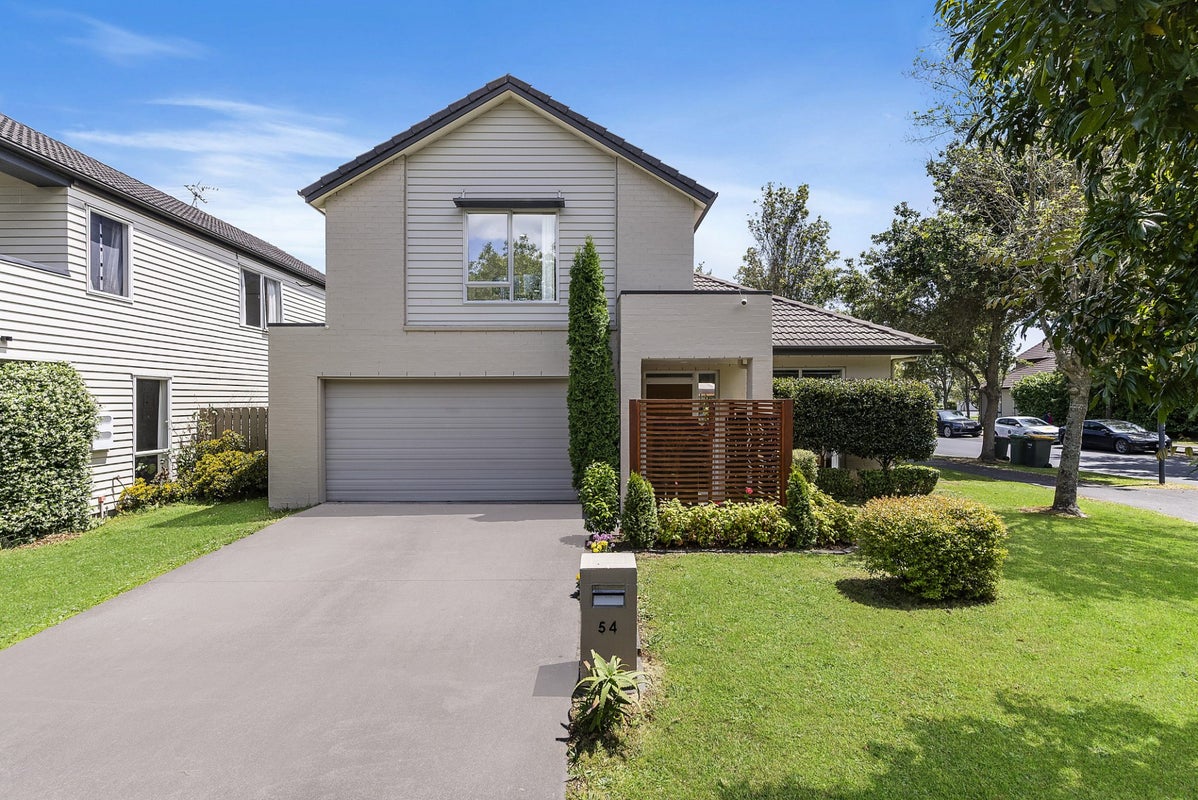 54 Bruce Pulman Drive, Takanini, Auckland - Carousel 1