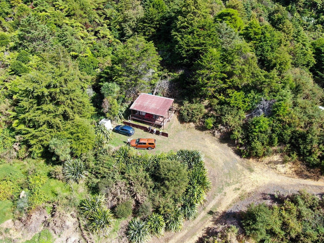 427 Bennett Road, Te Mata - Carousel 1