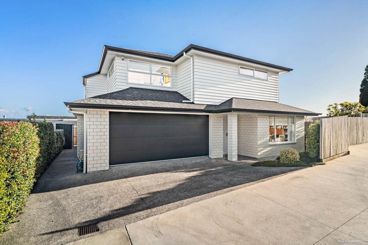 182A Cook Street, Howick, Auckland - Carousel 1
