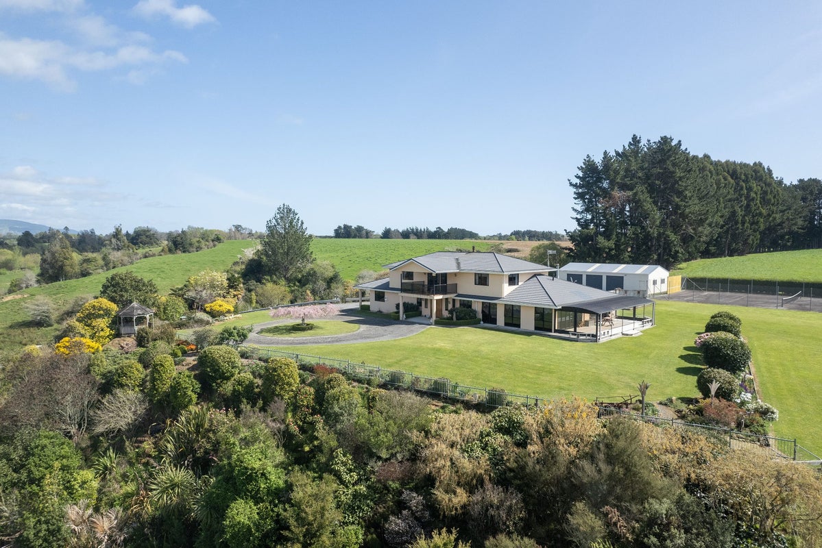 15 Tavistock Road, Koputaroa, Levin - Carousel 1