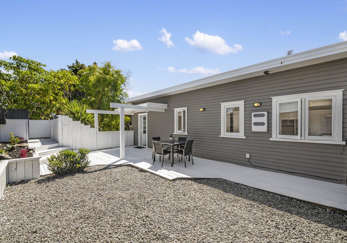 80 Glendale Road, Glen Eden, Auckland - Carousel 2