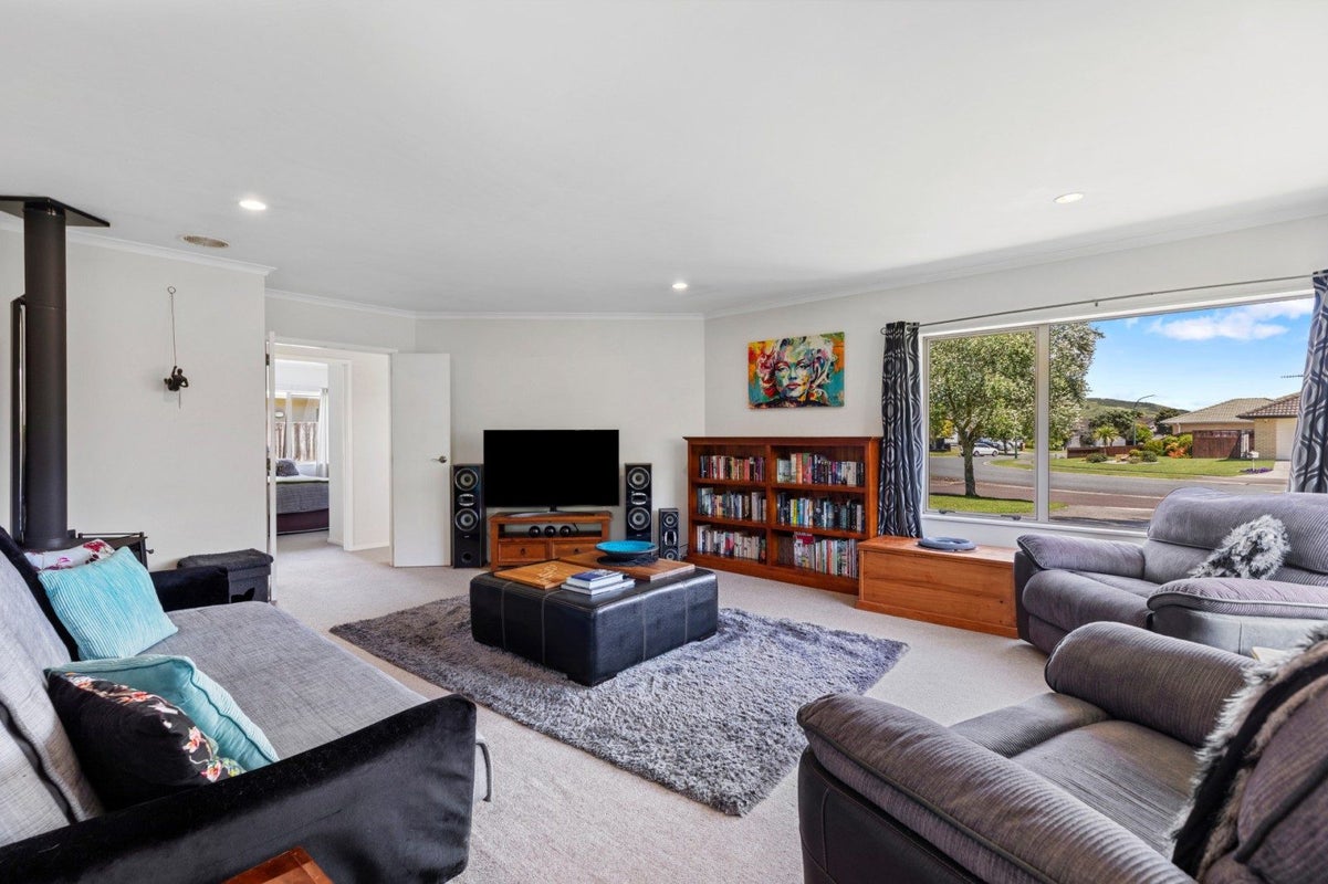39 Arabian Drive, Papamoa Beach, Papamoa - Carousel 2