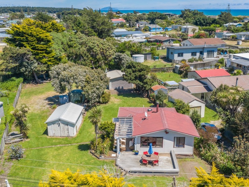 657 Waitarere Beach Road, Waitarere Beach, Levin - Carousel 20