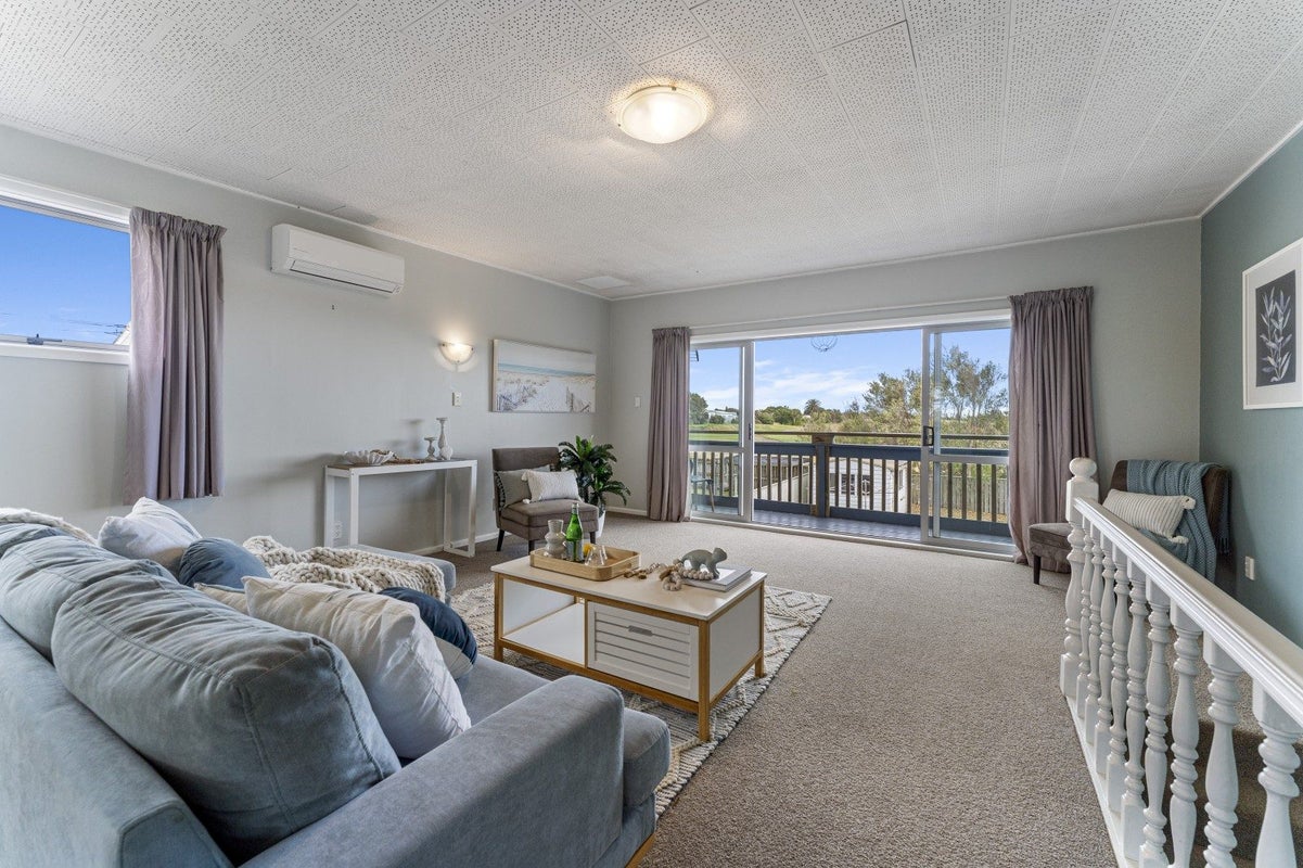 66 Martin Road, Paraparaumu Beach, Paraparaumu - Carousel 2