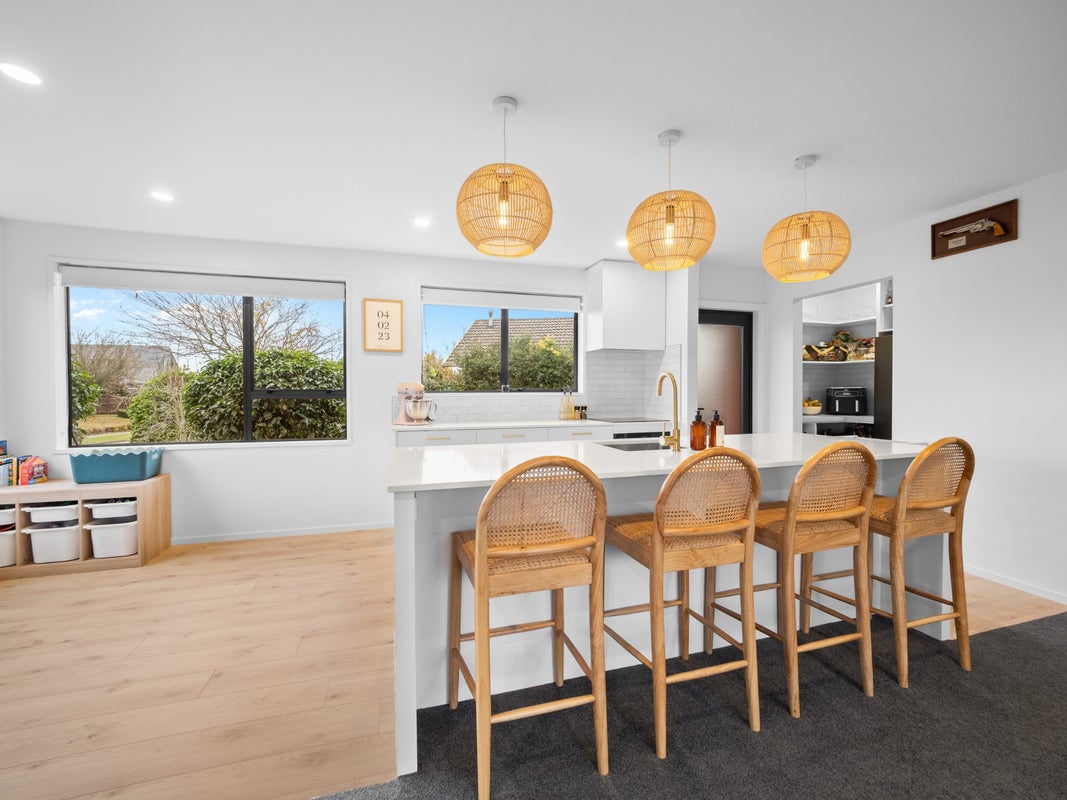 33 Glassey Drive, Allenton, Ashburton - Carousel 2