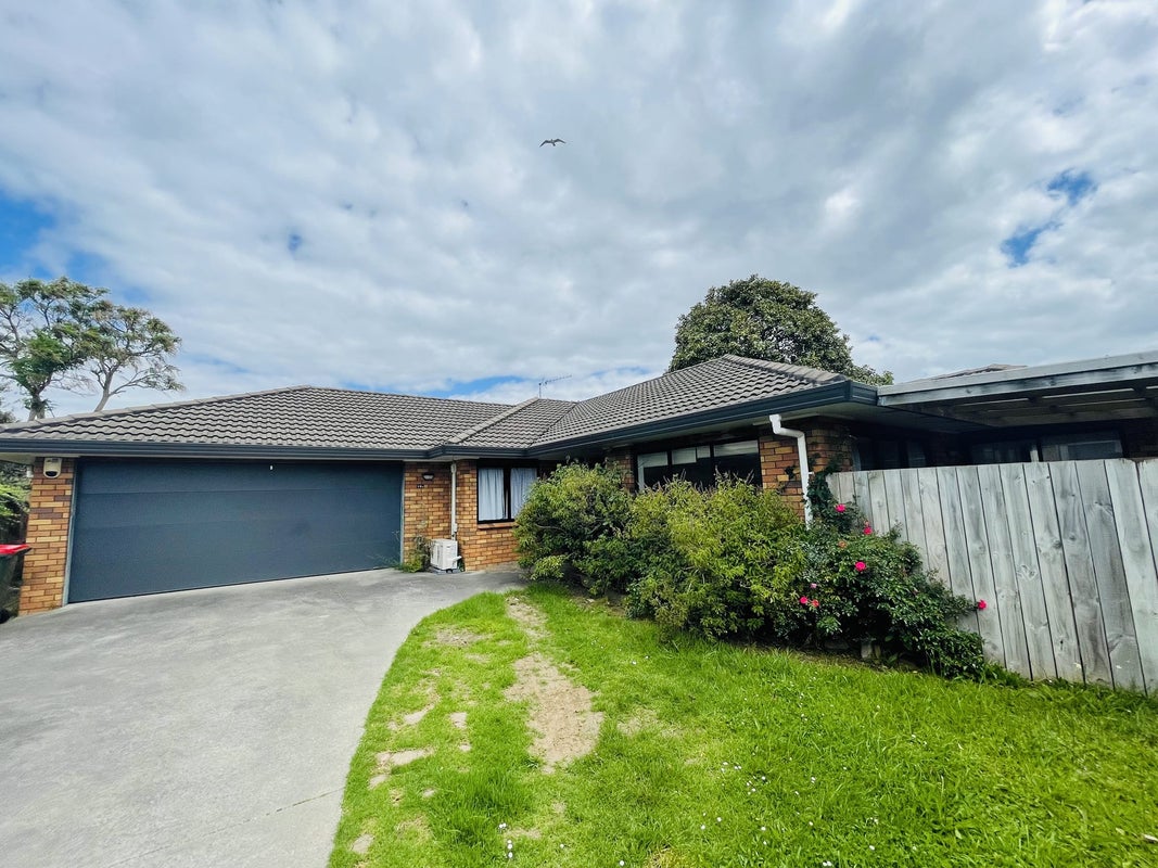 2/19 Glen Avenue, Papatoetoe, Auckland - Carousel 1