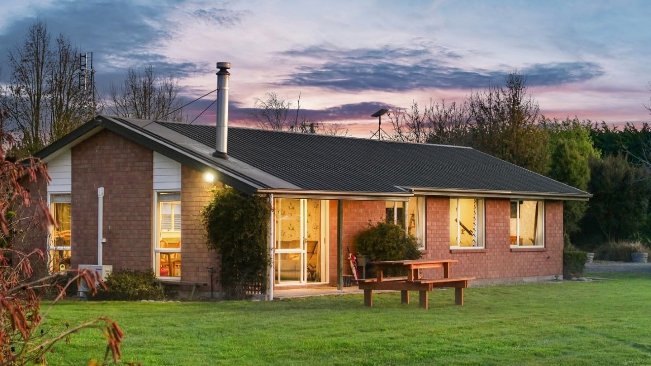 2906 North Rakaia Road, Rakaia - Carousel 2