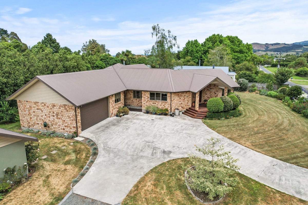 90 Penny Road, Pirongia, Te Awamutu - Carousel 1