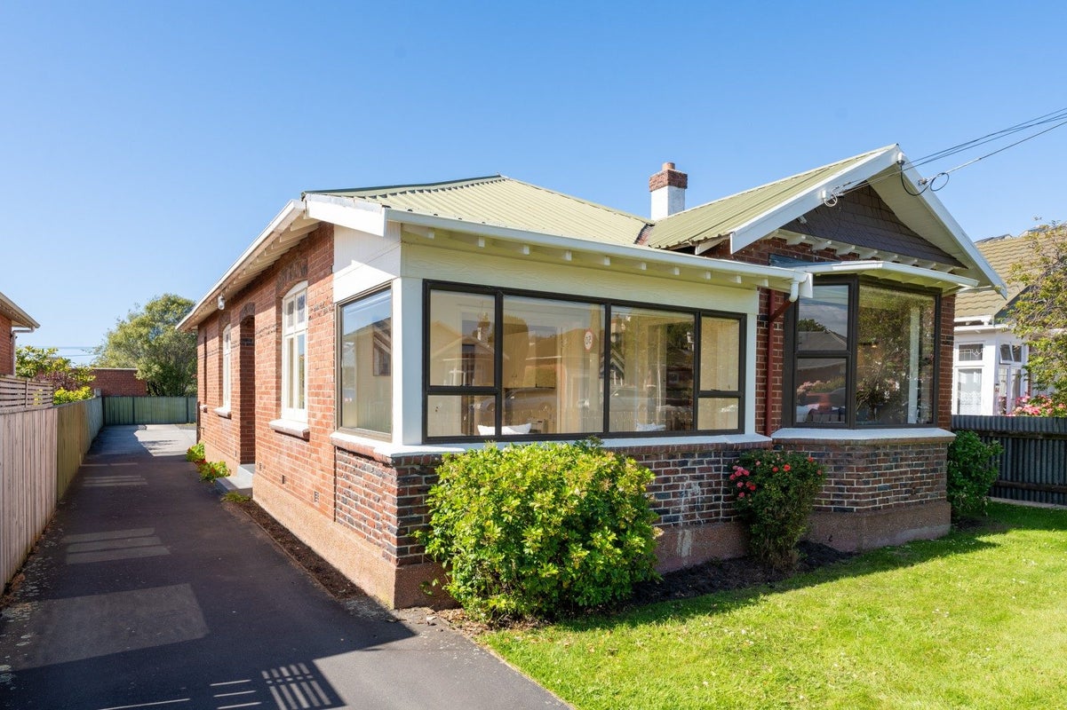 267 Macandrew Road, Forbury, Dunedin - Carousel 1