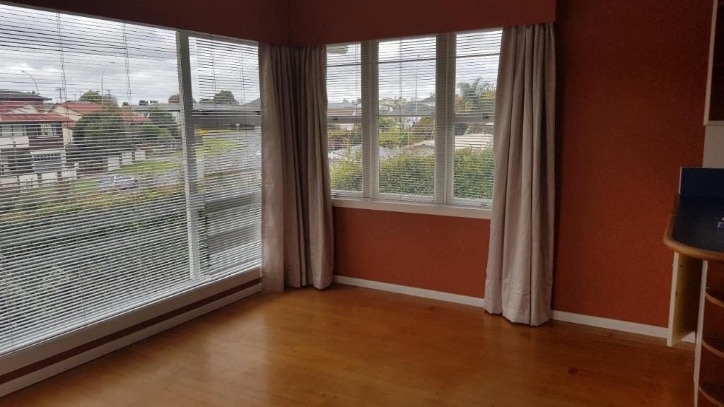 10 Kent Street, Gate Pa, Tauranga - Carousel 10