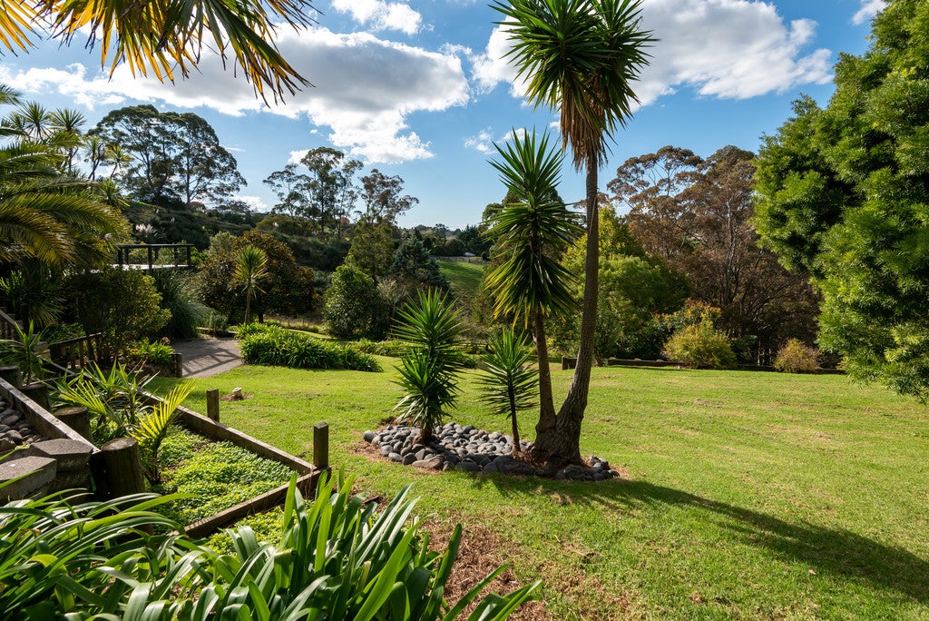 215 Point View Drive, East Tamaki Heights, Auckland - Carousel 26
