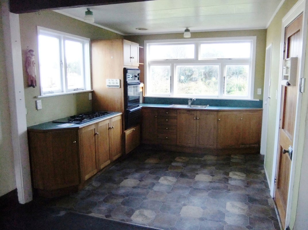 5 Falkland Street, Whanganui East, Whanganui - Carousel 2