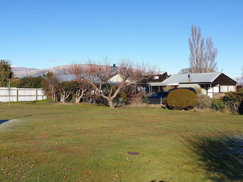 38 Kingston Street, Albert Town, Wanaka - Carousel 1