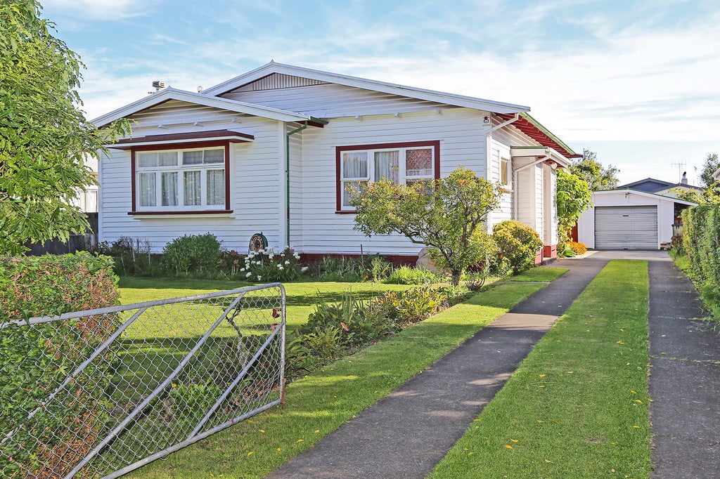 508 Wellwood Street, Saint Leonards, Hastings - Carousel 1