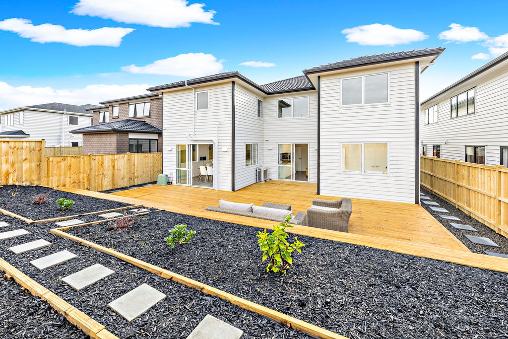 13 Eastfield Avenue, Flat Bush, Auckland - Carousel 1