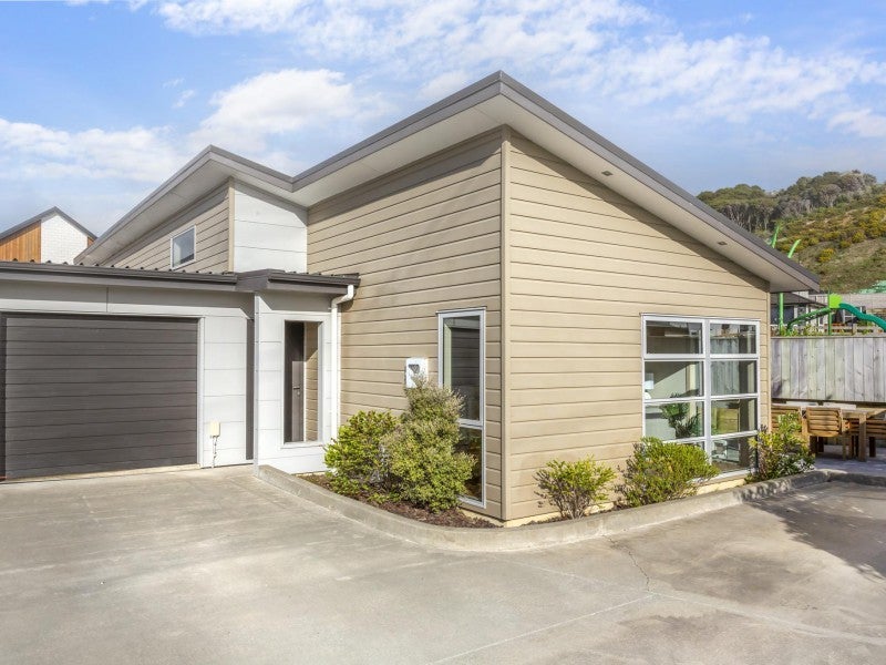 151B Navigation Drive, Whitby, Porirua - Carousel 1