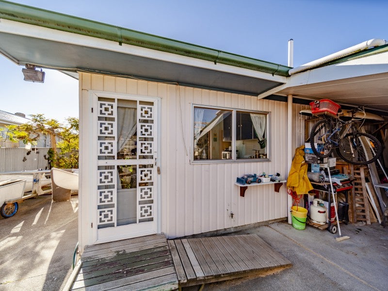 19 Plunket Street, Tamatea, Napier - Carousel 13