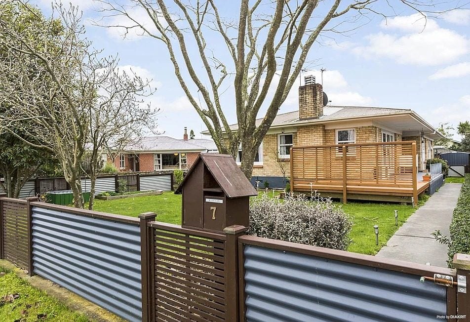 7 Fausett Avenue, Pukekohe, Pukekohe - Carousel 2