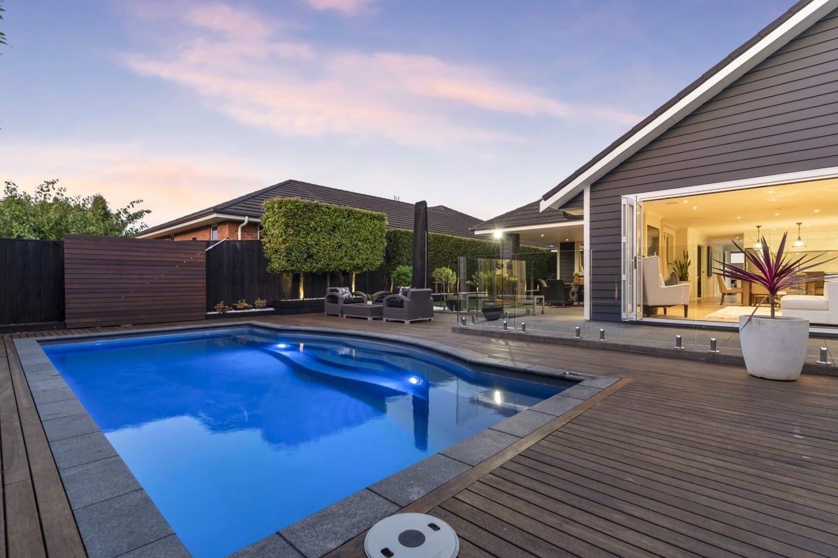 33 Paso Fino Crescent, Karaka, Papakura - Carousel 2